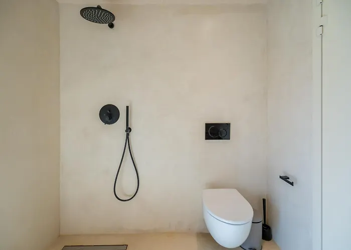 Sithoniars Luxury Three Floor N2 With Private Pool & Garden Никити
