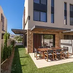 Sithoniars Luxury Three Floor N2 With Private Pool & Garden *