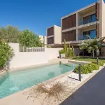 Sithoniars Luxury Three Floor N2 With Private Pool & Garden 别墅 尼基季