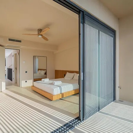 Sithoniars Luxury Three Floor N2 With Private Pool & Garden