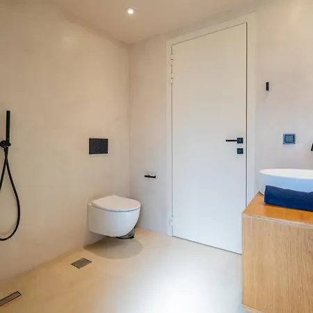 Villa Sithoniars Luxury Three Floor N2 With Private Pool & Garden *
