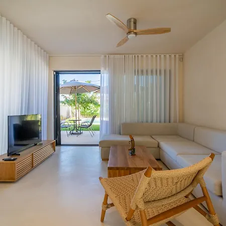 Villa Sithoniars Luxury Three Floor N2 With Private Pool & Garden *