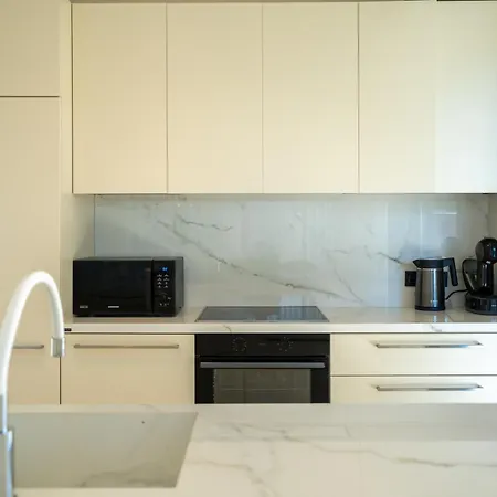 Sithoniars Luxury Three Floor N2 With Private Pool & Garden