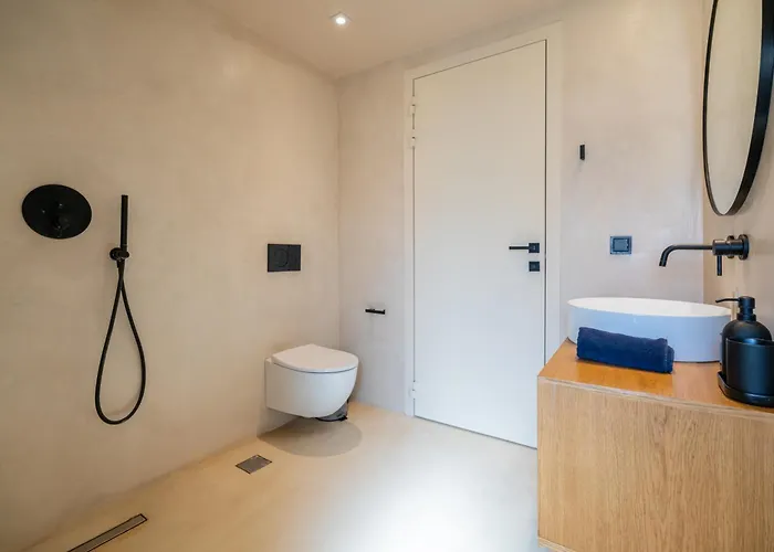 Willa Sithoniars Luxury Three Floor N2 With Private Pool & Garden *