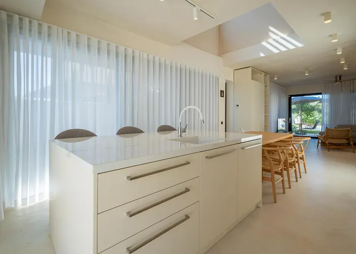 Sithoniars Luxury Three Floor N2 With Private Pool & Garden Willa Nikiti (Sithonia)