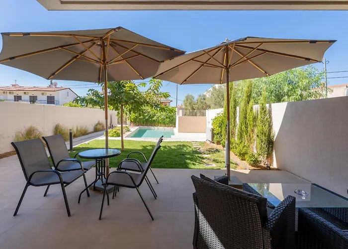 Sithoniars Luxury Three Floor N2 With Private Pool & Garden Willa Nikiti (Sithonia)